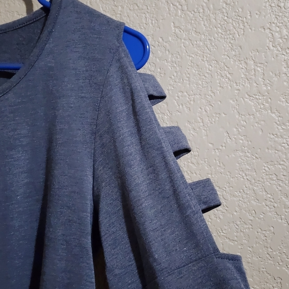Apt. 9 Lattice Cutout Long Sleeve Blue Women's Top With Sharbite Hem Size M NWT - Picture 5 of 16